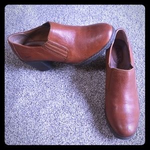 Bolo Women’s Shoes 9 Leather Career Casual Heel